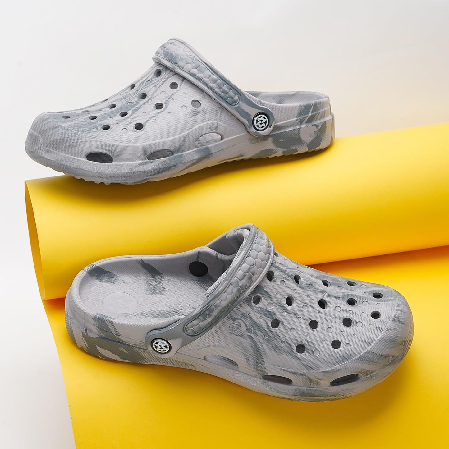 Gaatpot Mens Womens Garden Clogs Shoes with Arch Support Unisex Gardening Slip on Sandals Beach Slippers Shoes Clog